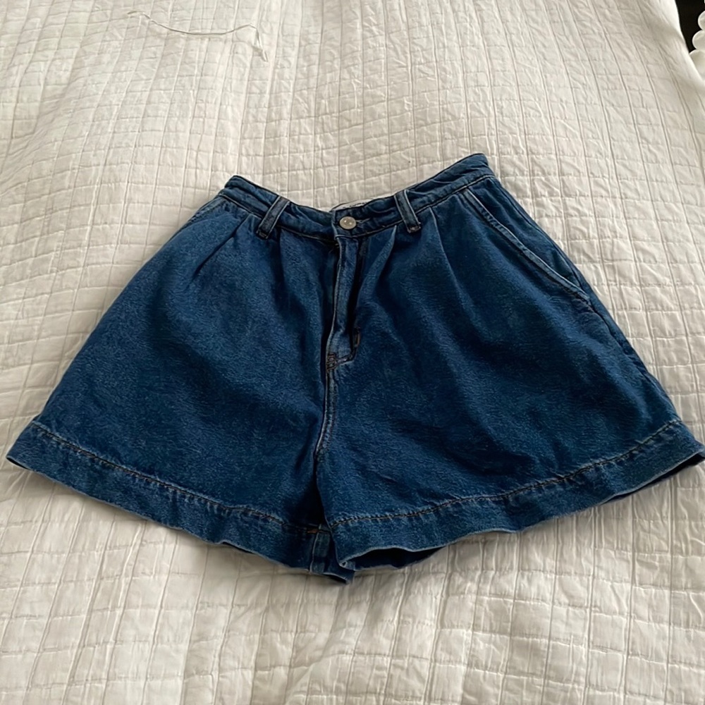 Reformation | Francis High Rise Pleated Shorts (Size 24)